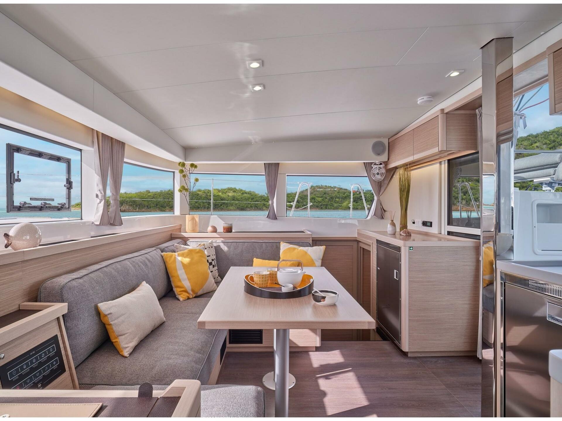 Lagoon 40 av Zen Yachting i Athen