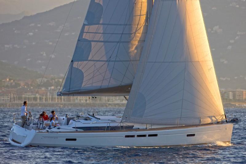 Sun Odyssey 519 from Istion Yachting in Paros