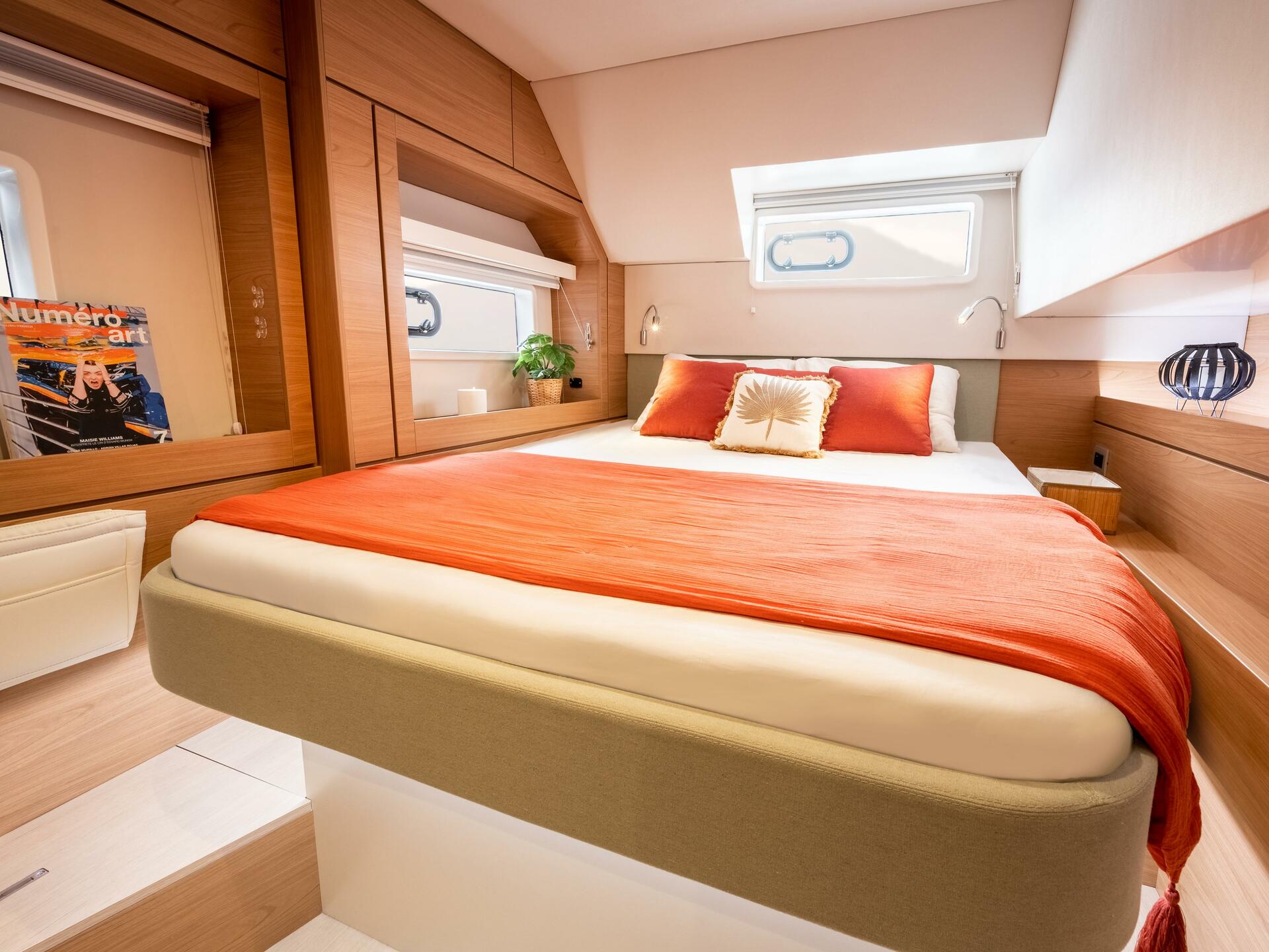 Bali 4.6 yritykseltä Boreal Yachting Kvaløysletta