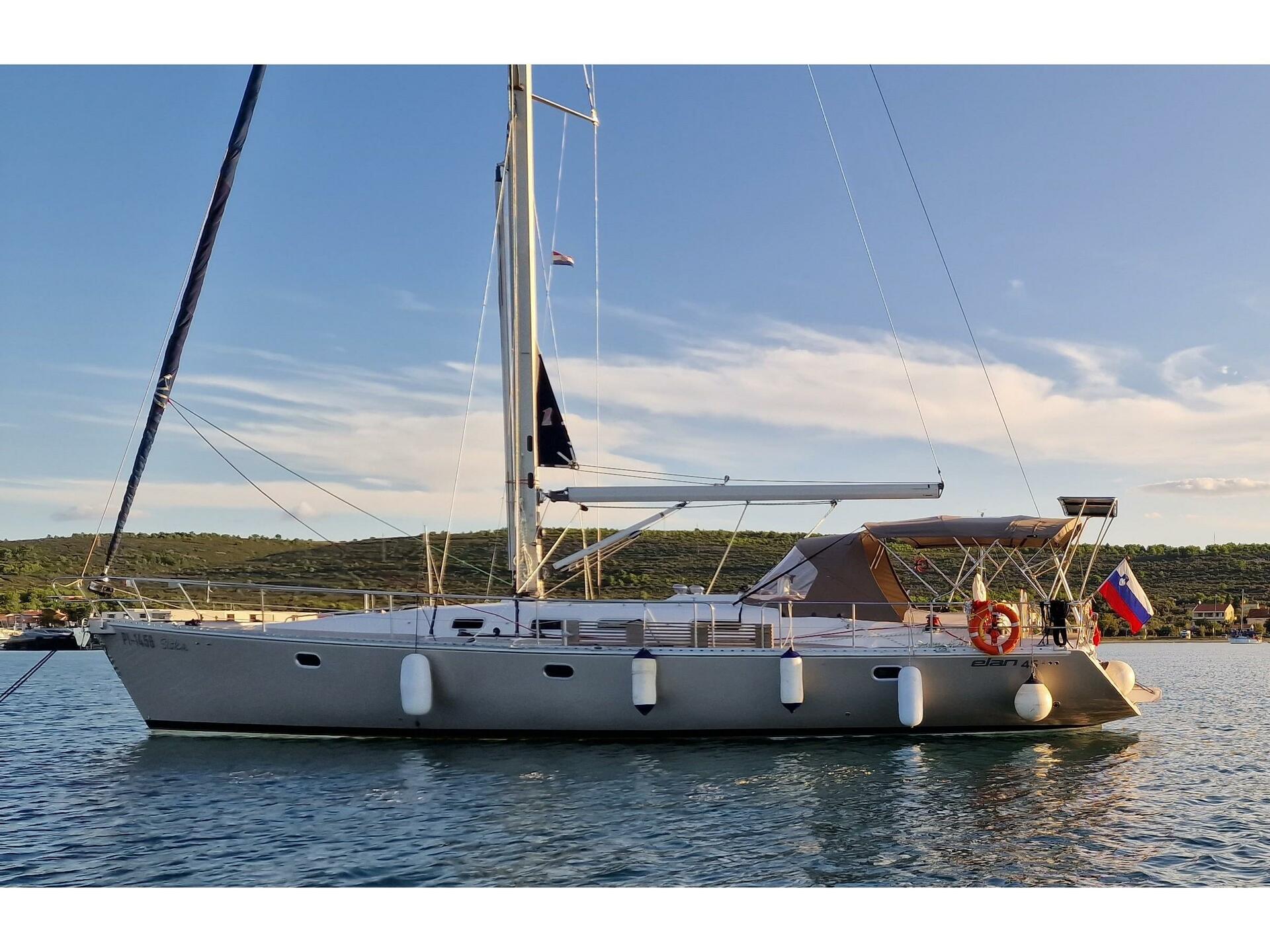 Elan 45 af Beta Charter i Sukošan