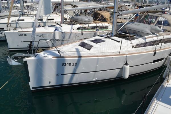 Dufour 360 Grand Large van Navigo Yacht Charter in Sukošan