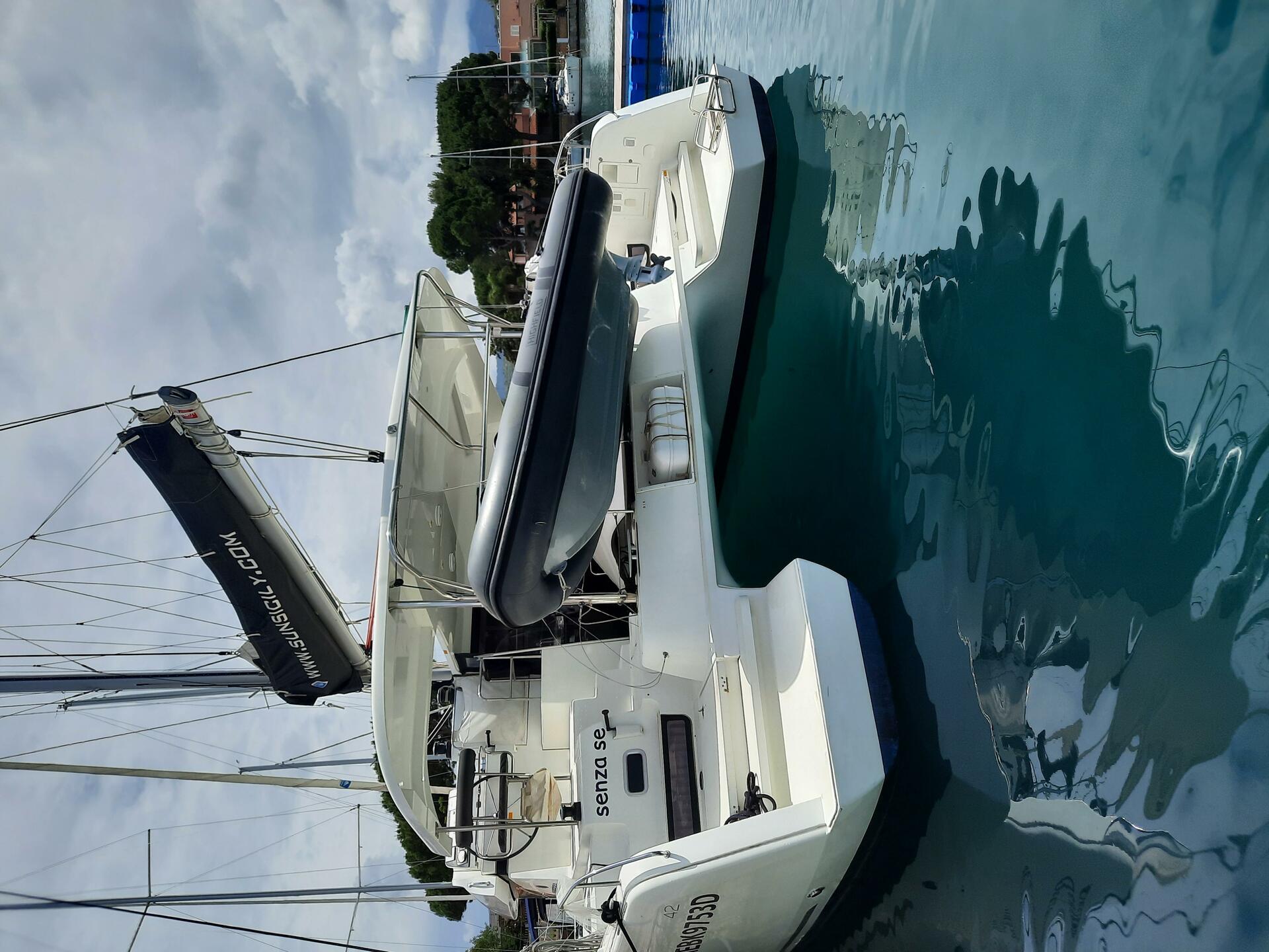 Lagoon 42 de Sunsicily Yacht Charter en Furnari