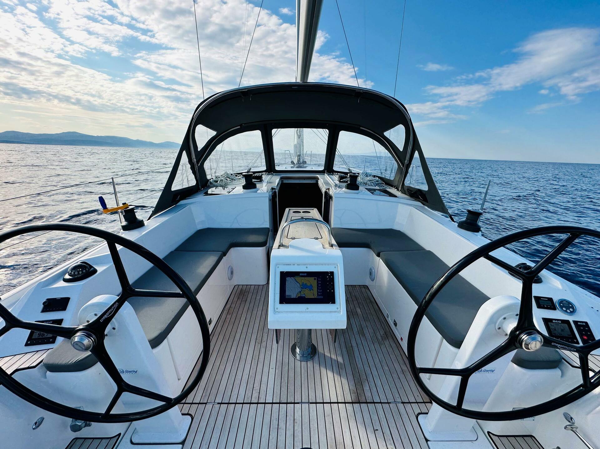 Bavaria C42 da Hevema em Pilos