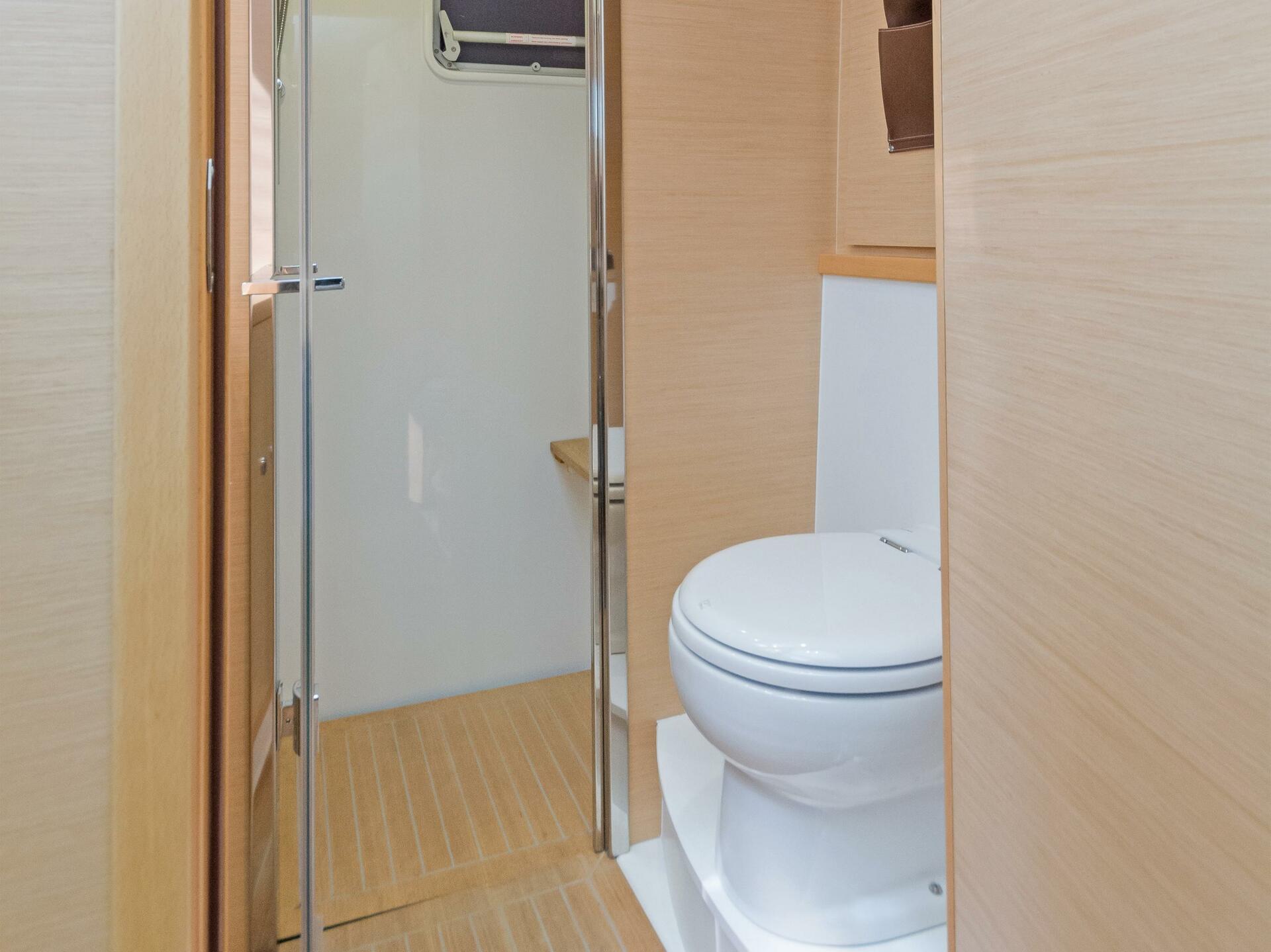 Lagoon 560 par Cool Change à Marina