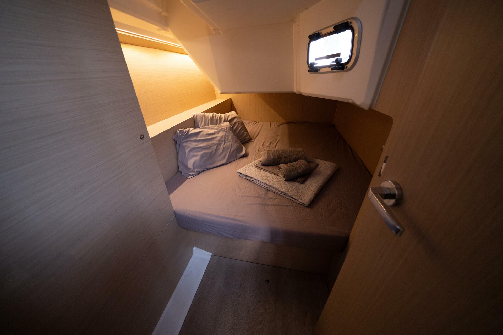 Oceanis 37.1 da Blue Memories em Lefkada