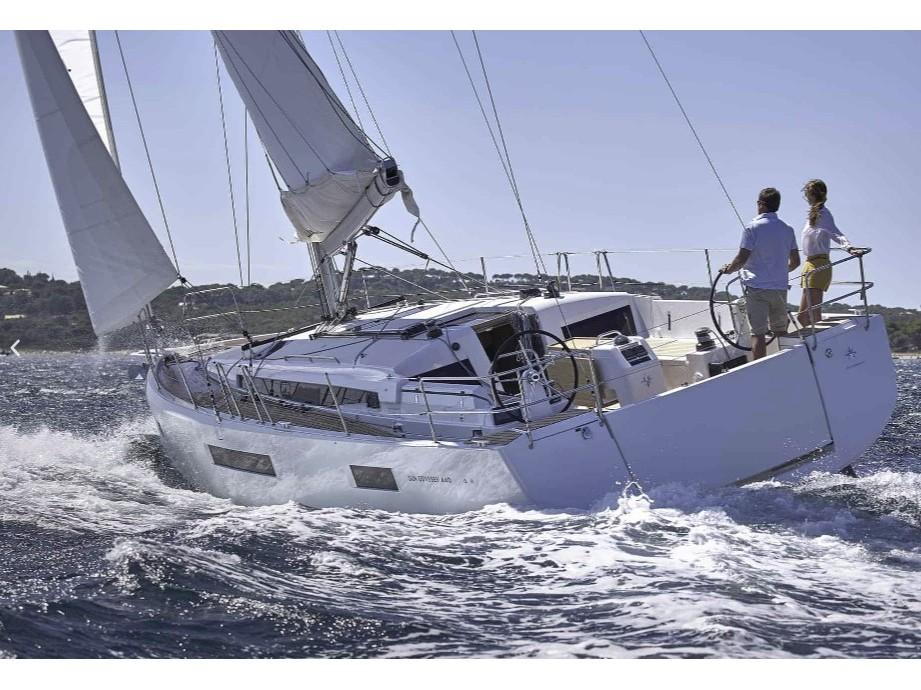 Sun Odyssey 440 af ECC Yacht Charter i Palma de Mallorca