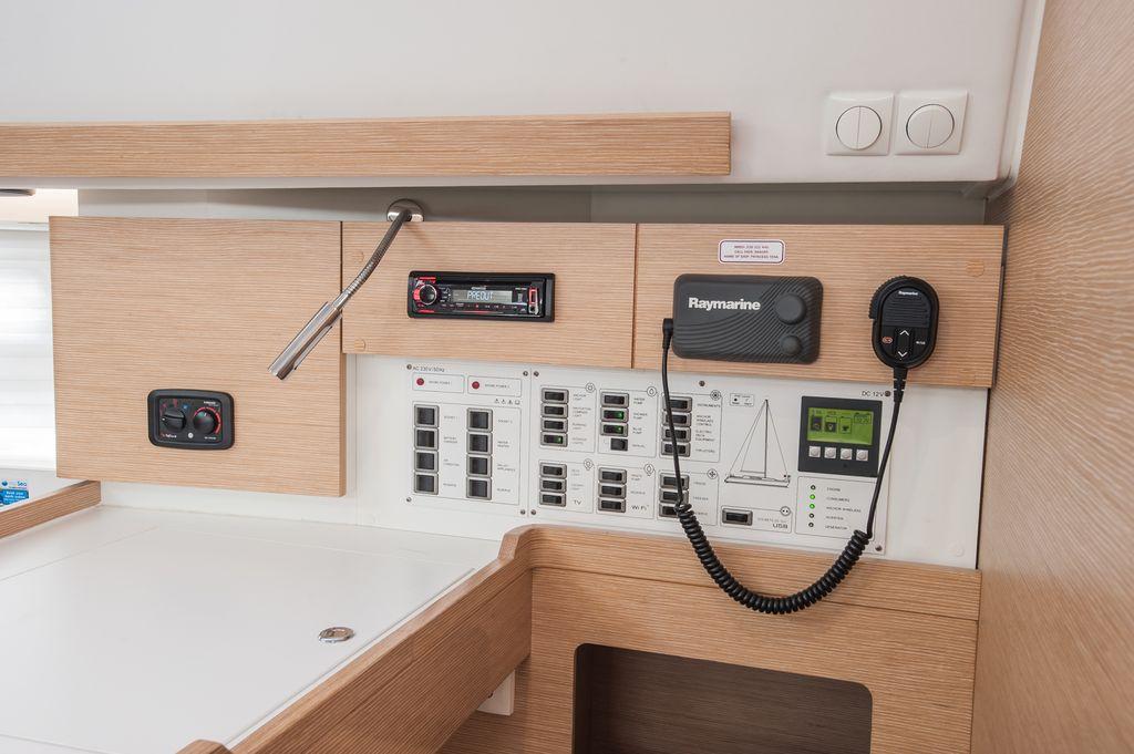 Elan Impression 45 de Bruneko Charter en Zadar