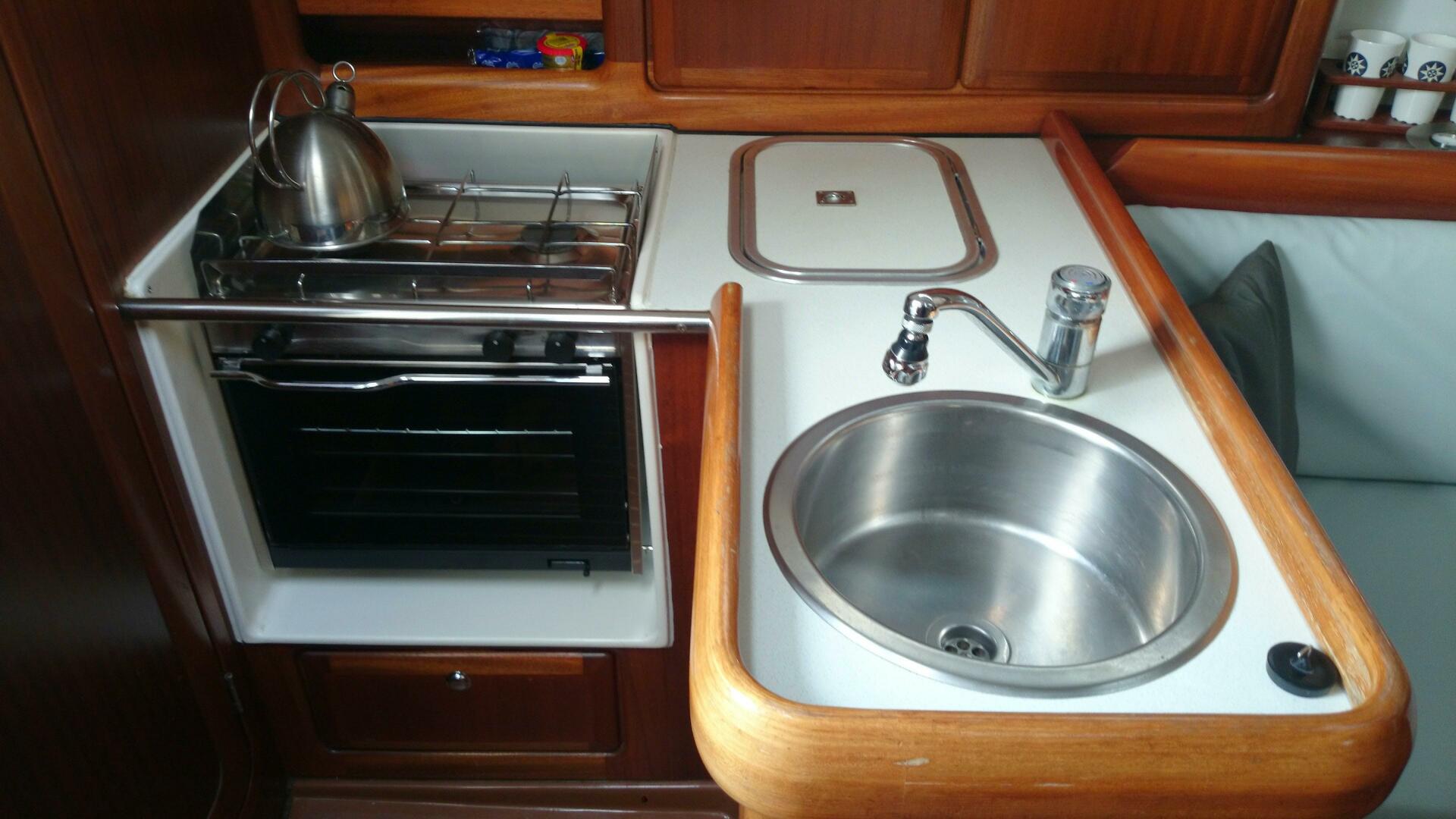 Bavaria 32 Holiday from Independent YachtOwners Team in Gouvia