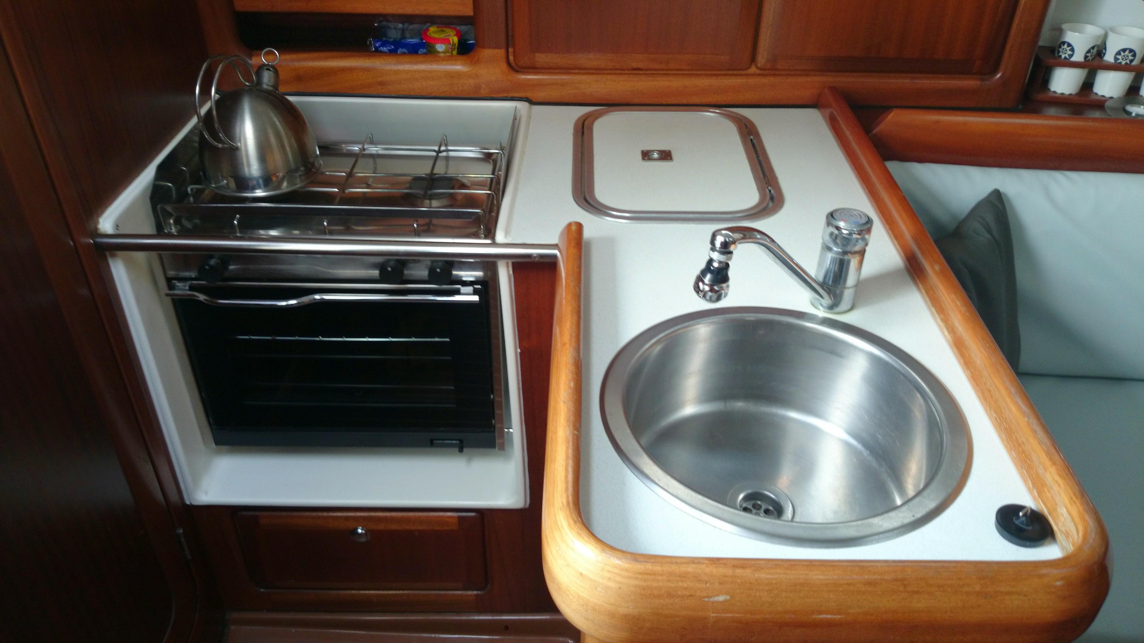 Bavaria 32 Holiday from Independent YachtOwners Team in Gouvia