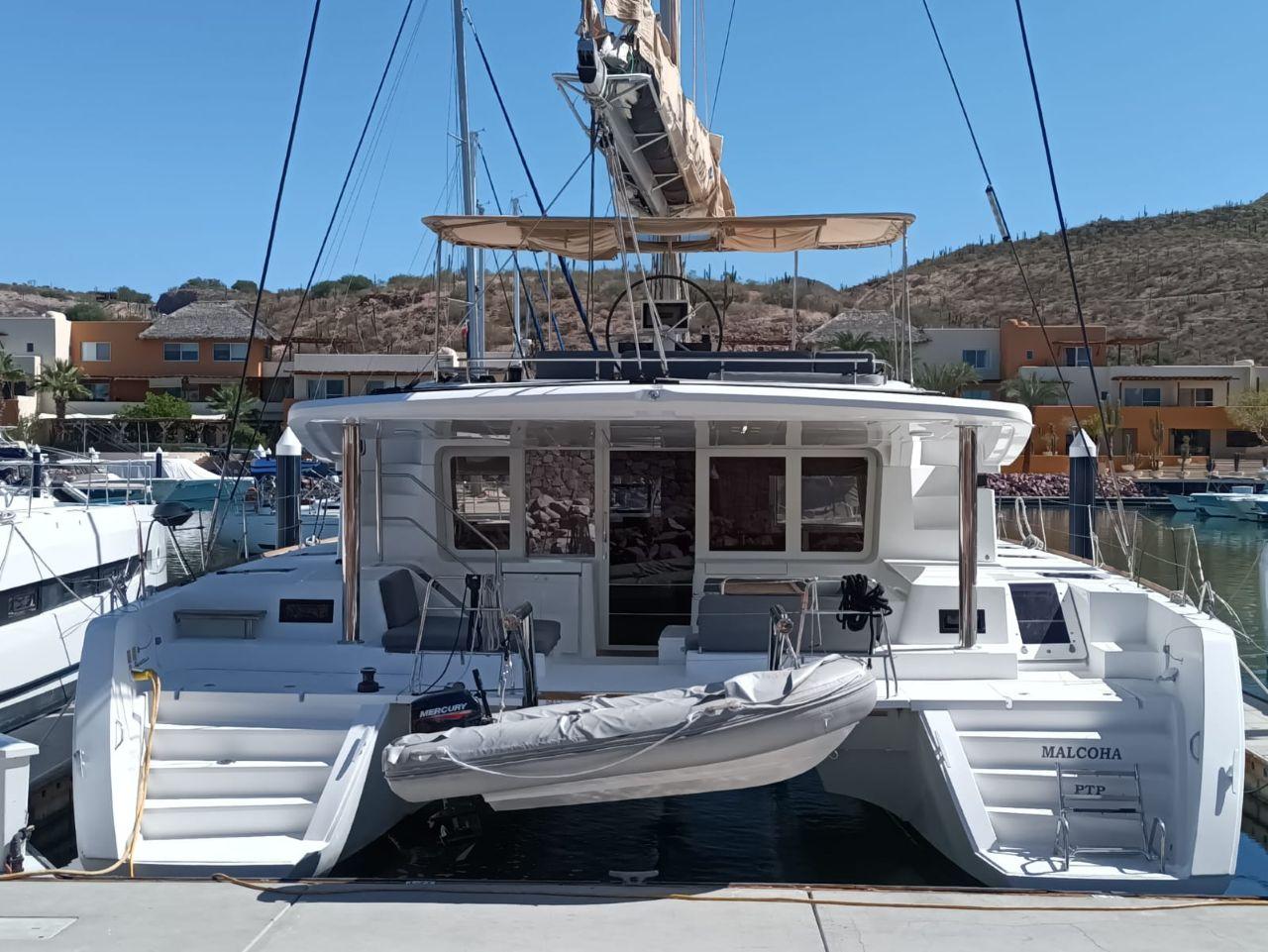 Lagoon 52 F da Dream Yacht Charter em La Paz