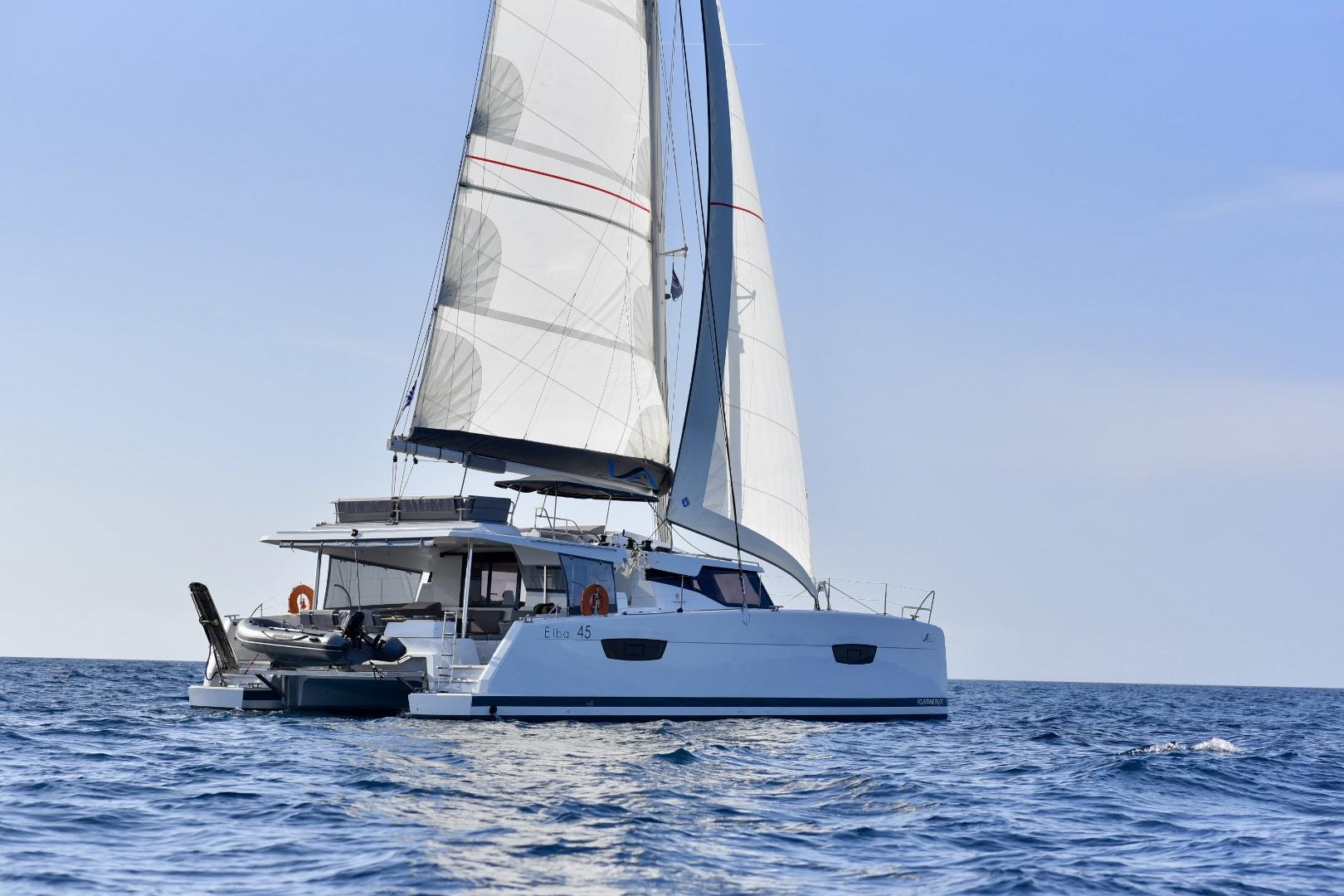 Fountaine Pajot Elba 45 av Prima Yachting i Athen