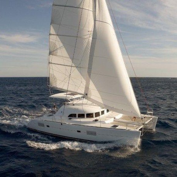 Lagoon 380 S2 della Poe Charter a Rangiroa