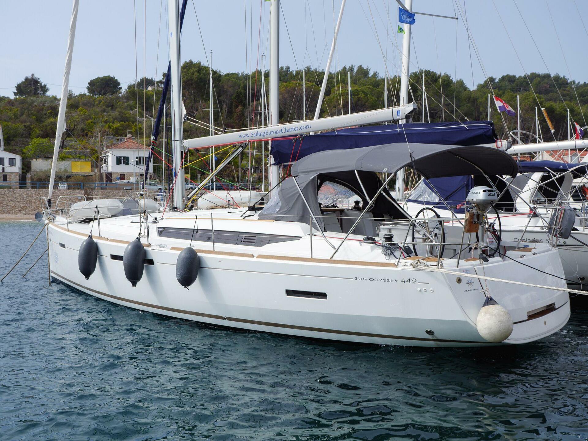Sun Odyssey 449 von Sailing Europe Charter in Rogač