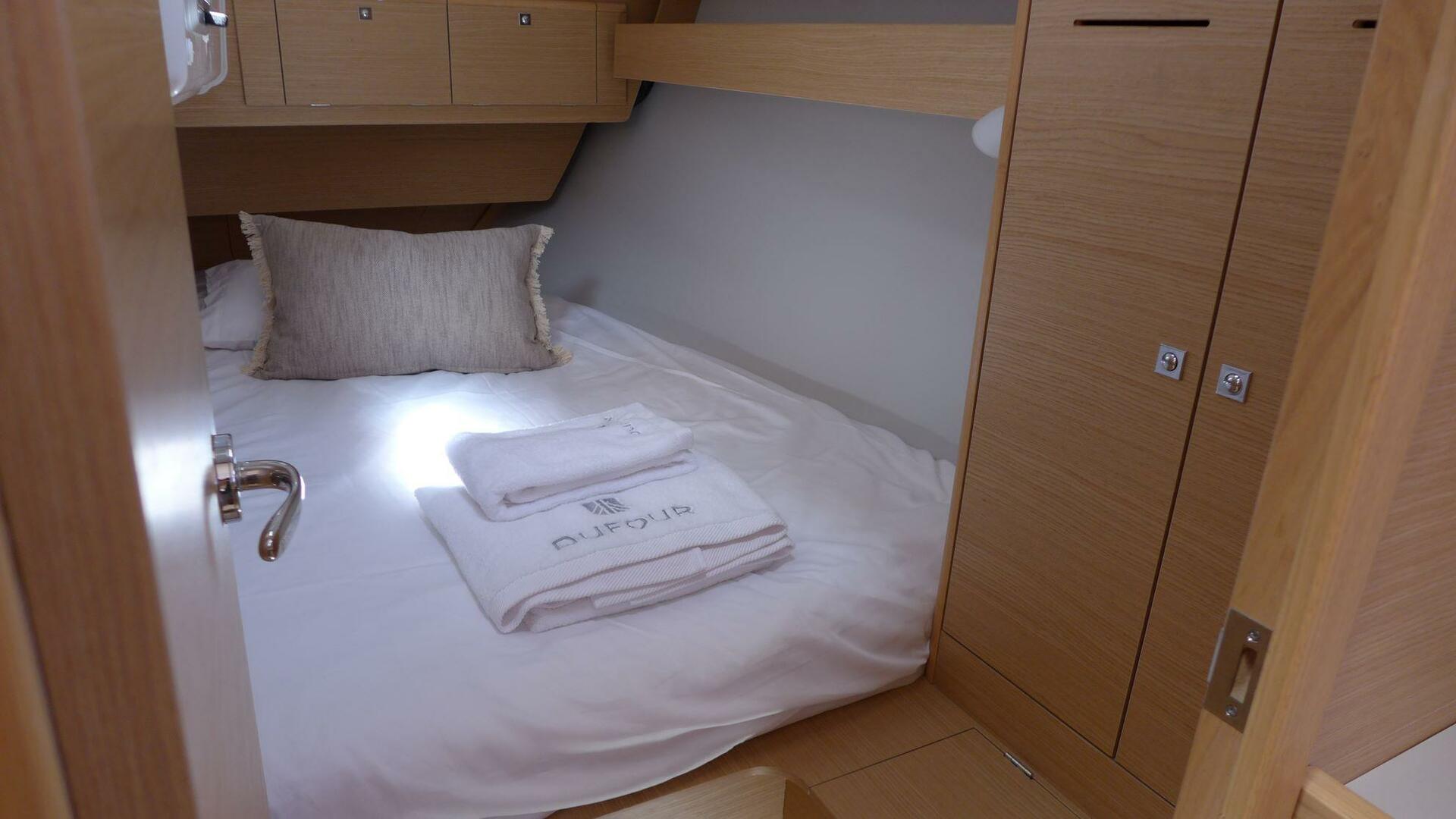 Dufour 360 de WTT Sailing en Portimão