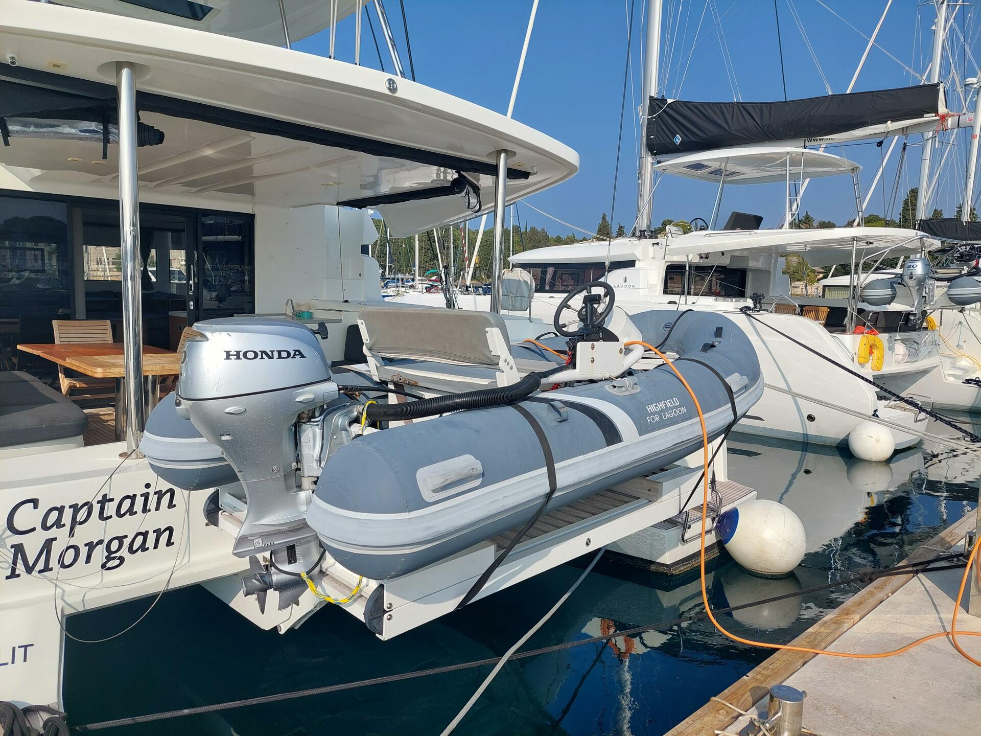 Lagoon 50F par Catamaran Sailing à Marina