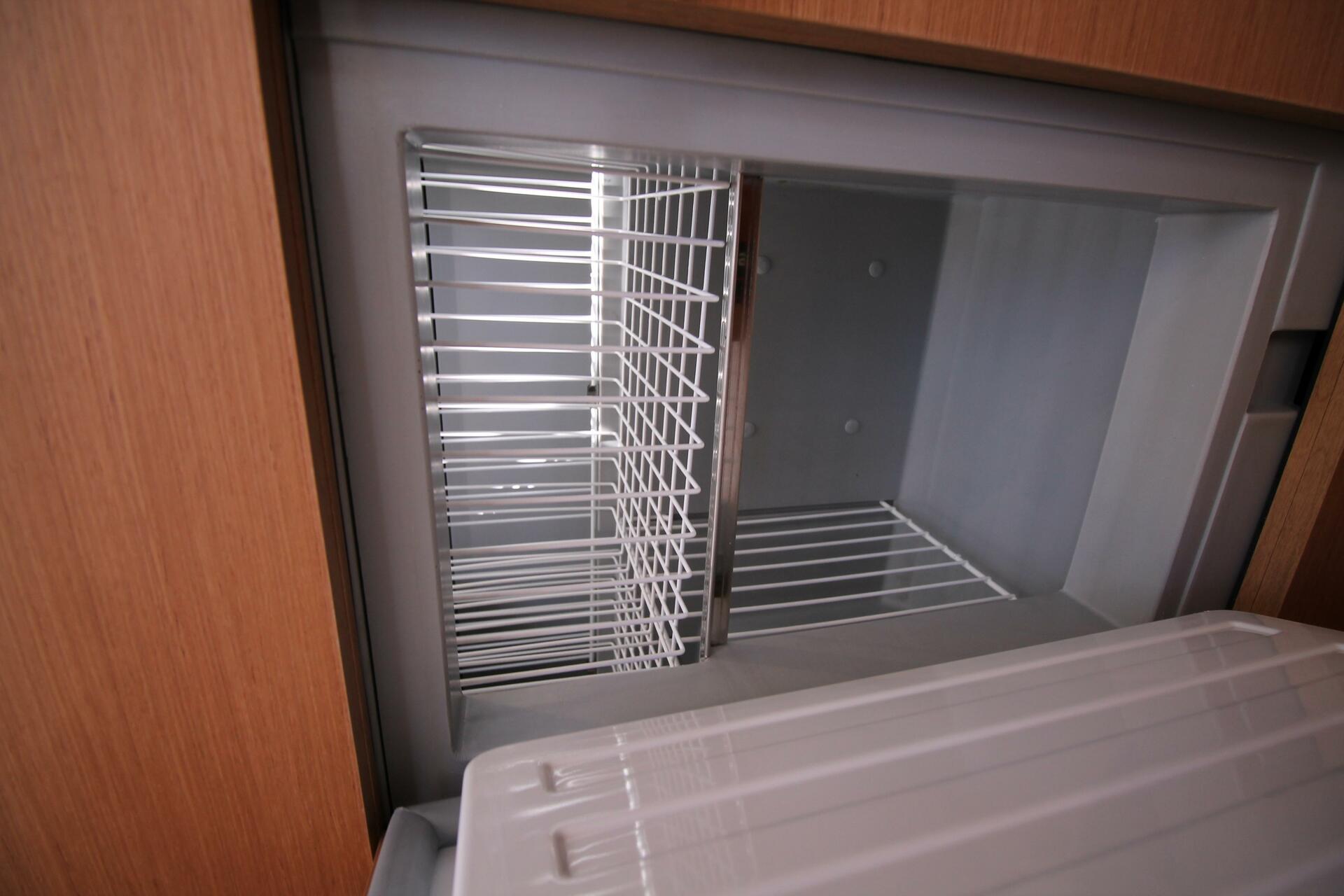 Sun Odyssey 410 av Charter Novak i Biograd na moru