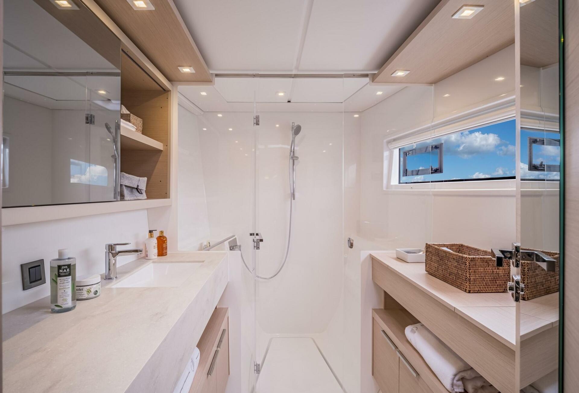 Lagoon 46 von Bayan Boat Management & Charters in Olbia