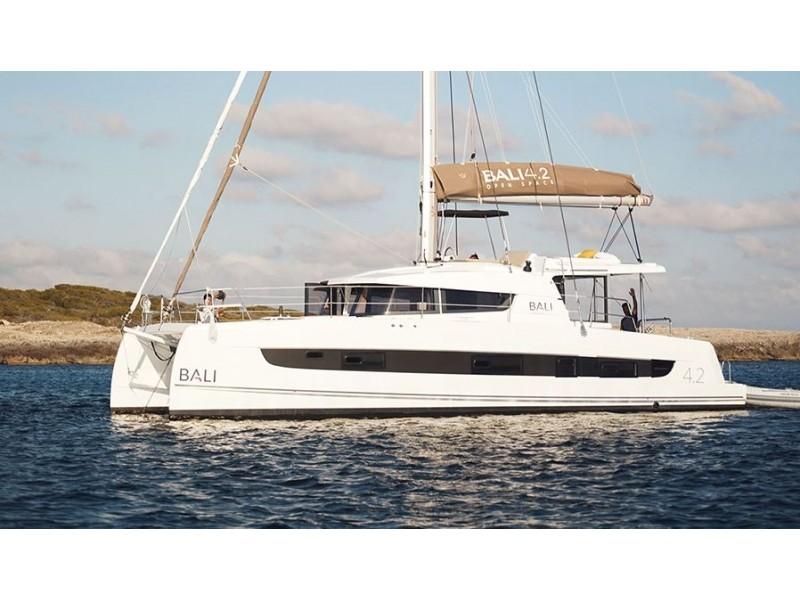 Bali 4.2 von ACM Catamaran in Hyères