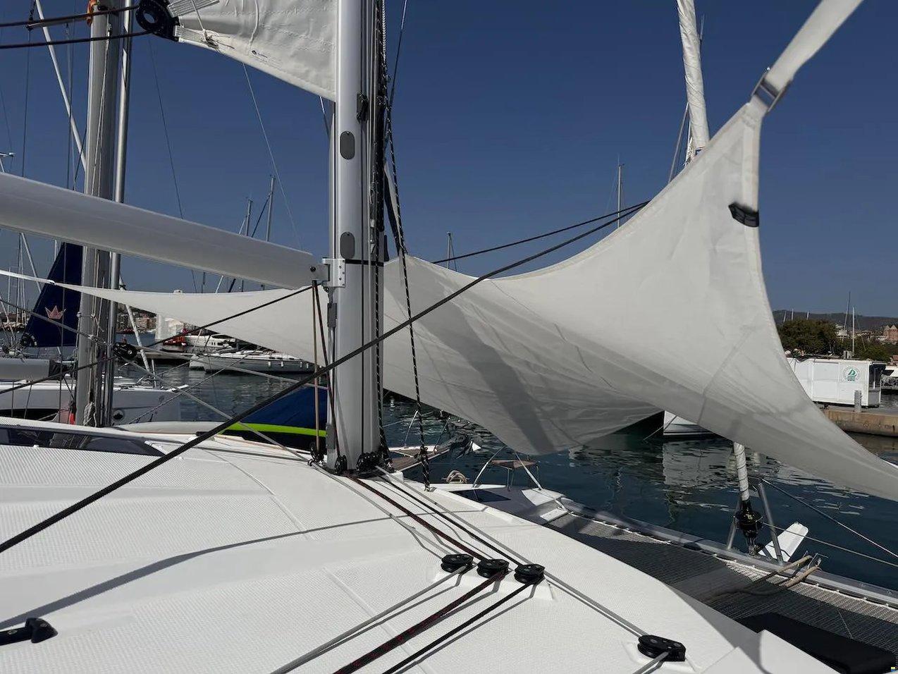 Fountaine Pajot Astréa 42 da Blue Wave 