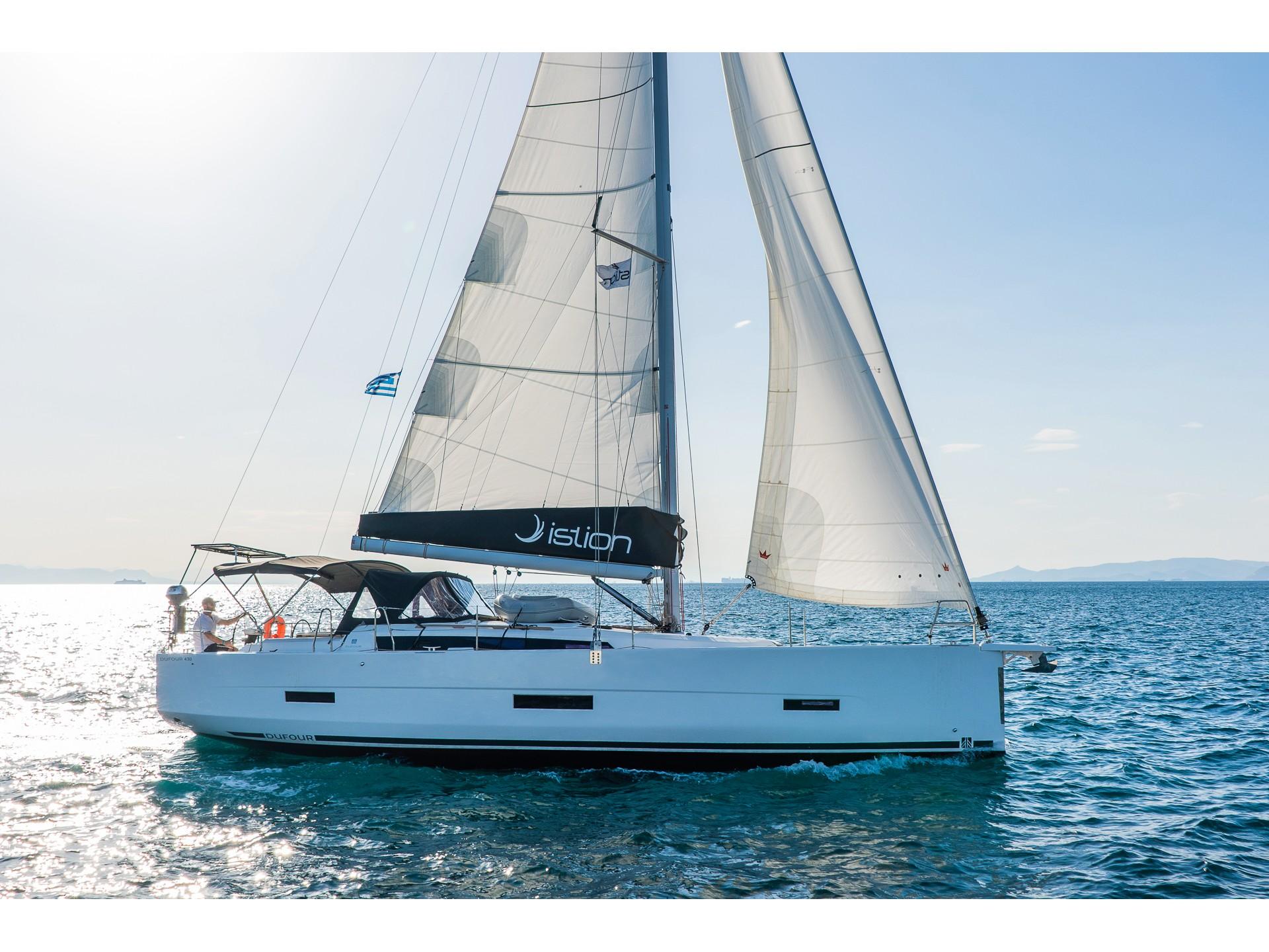 Dufour 430 yritykseltä Istion Yachting Volosissa