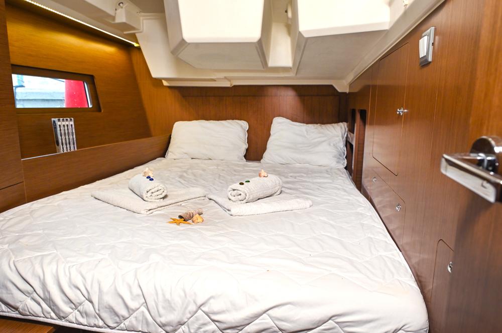 Oceanis 46.1 från Vastardis Yachting i Sami