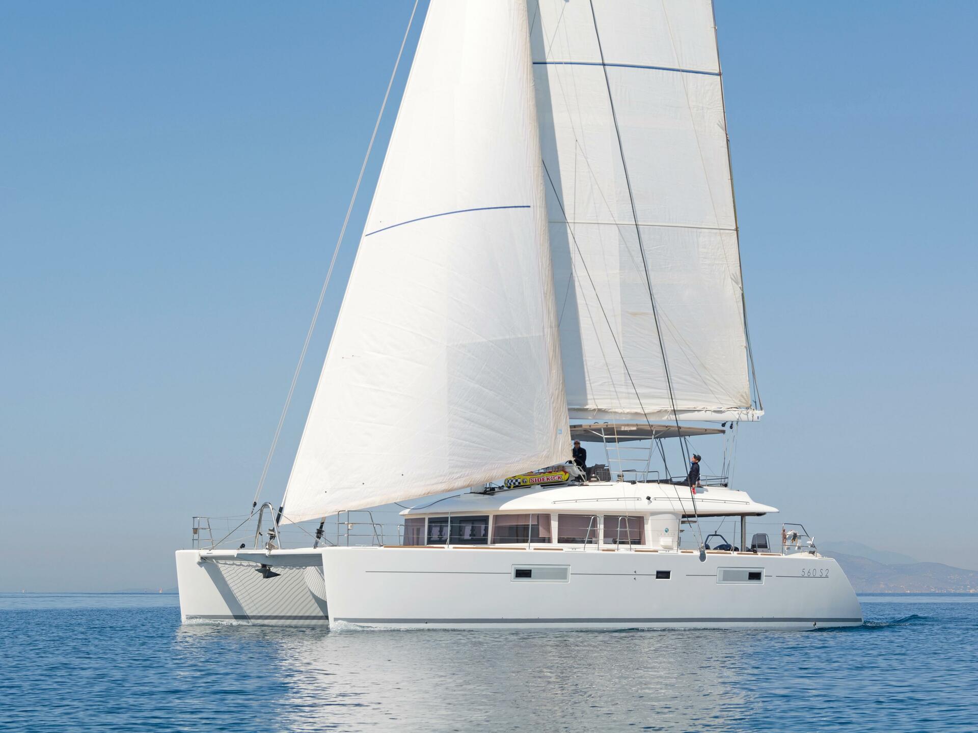 Lagoon 560 van Cool Change in Marina