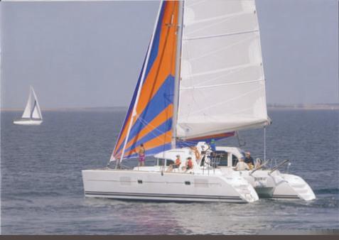 Lagoon 380 S2 av Hellenic Yachting i Perigiali