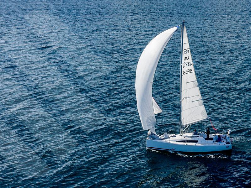 Sun Fast 3200 par SailEazy à La Trinité-sur-Mer