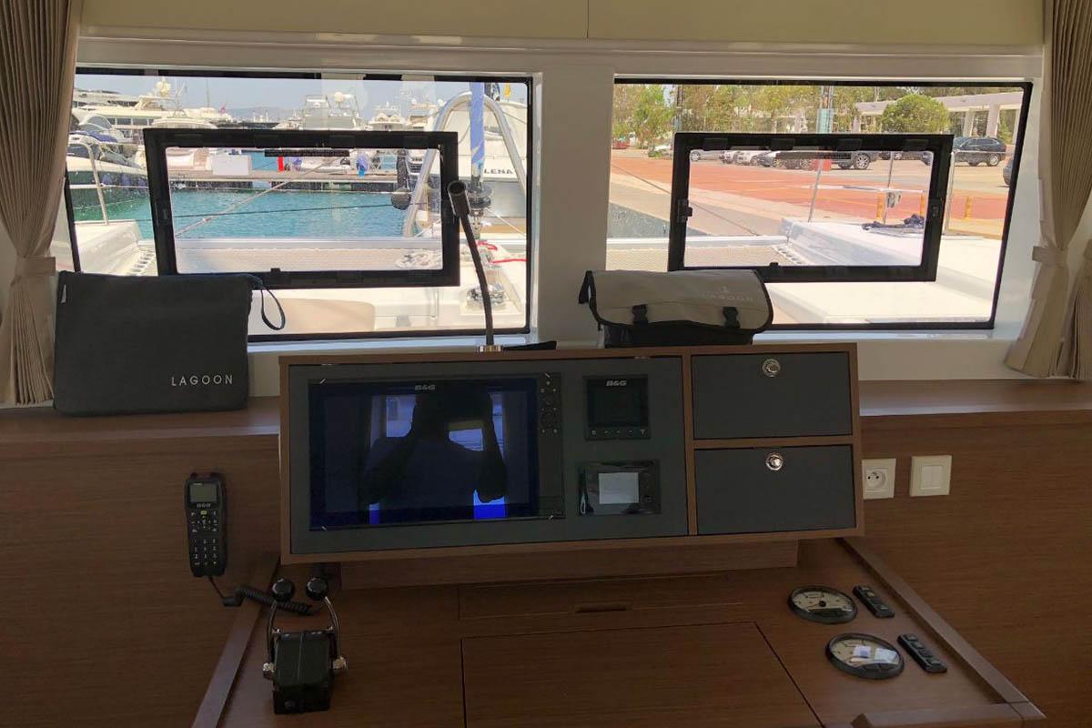Lagoon 52 F from Navigare Yachting in Athens