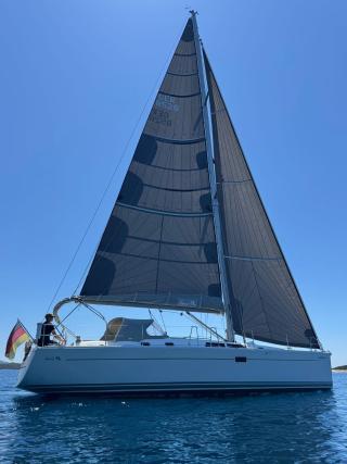 Hanse 430 E from Pula-Yachting in Pula