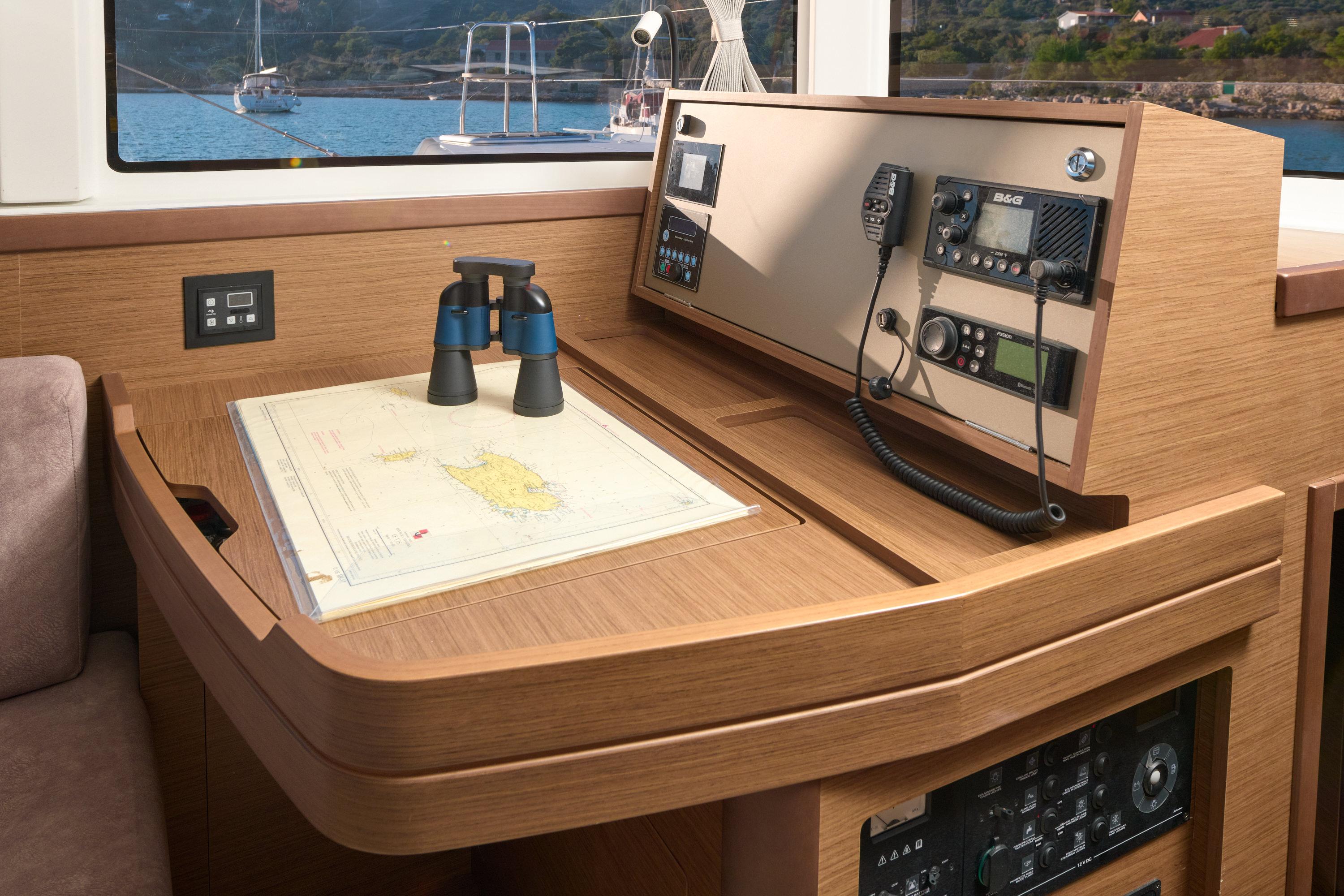 Lagoon 42 af Cata Sailing i Trogir