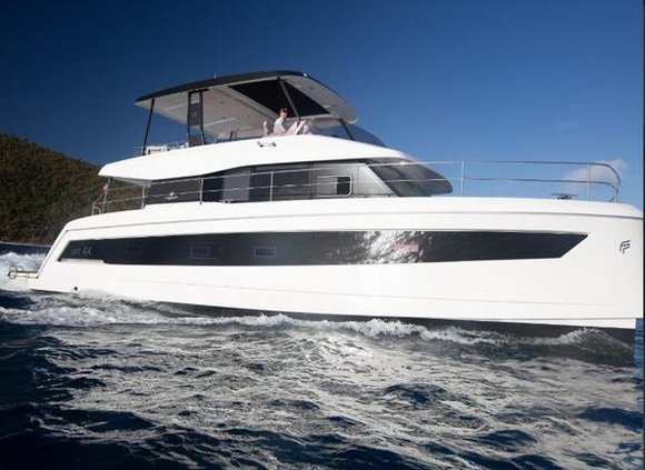Fountaine Pajot MY 44 från Virgin Charter Yachts i Tortola
