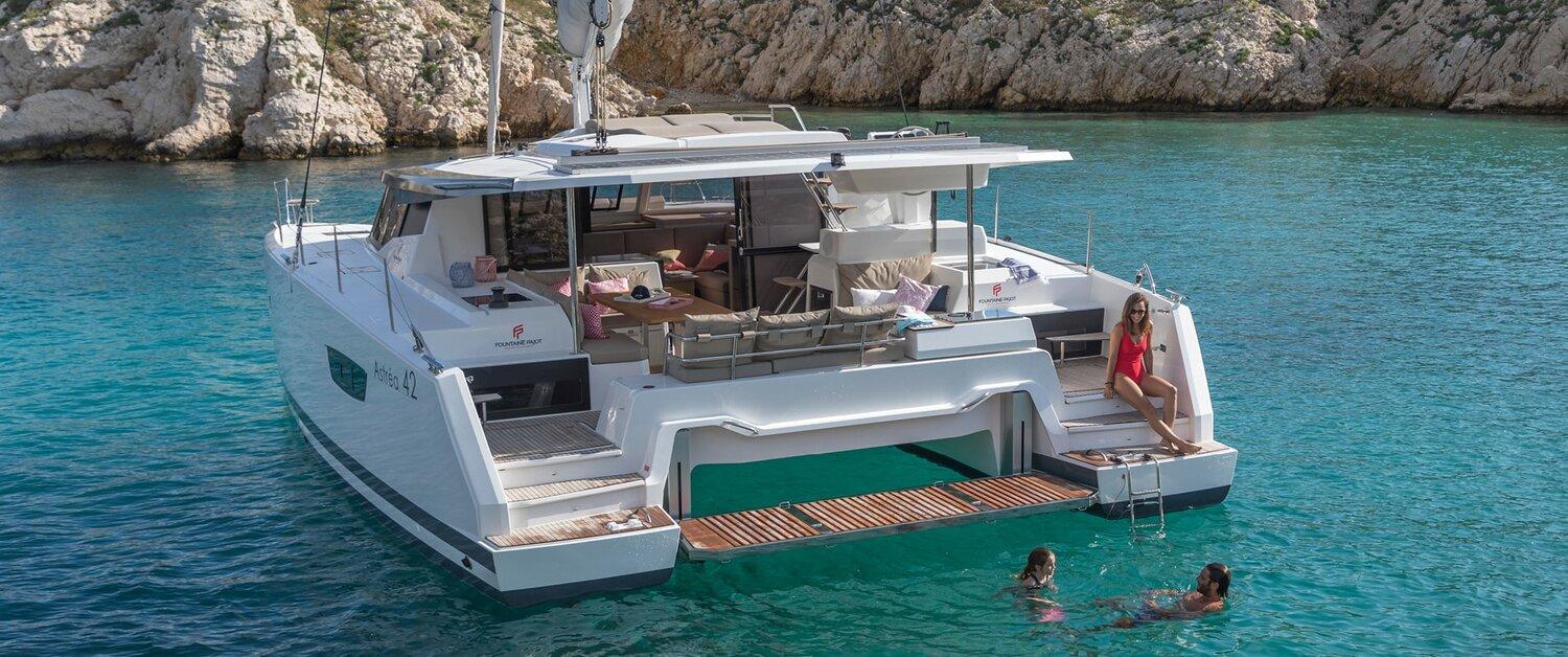 Fountaine Pajot Astréa 42 från Almarea i Palermo