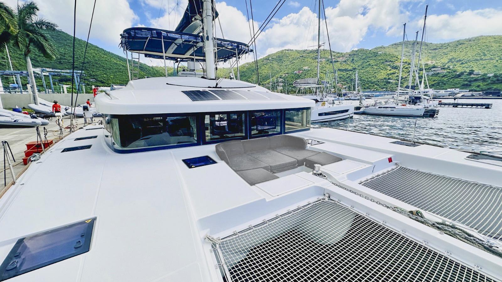 Lagoon 52 F from Rumbo Norte in Sant Antoni de Portmany