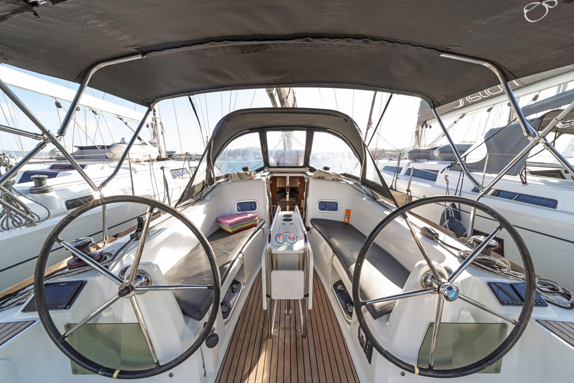 AGIOS NIKOLAOS | Sun Odyssey 349