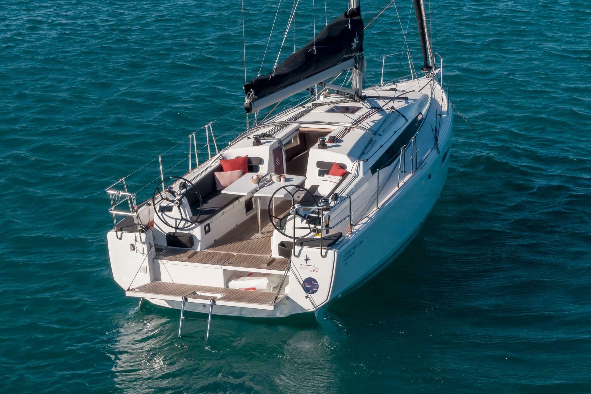 Phos - Comfort line | Sun Odyssey 380 - 1wc