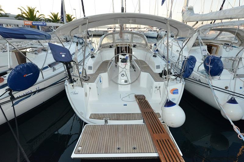 Ami | Bavaria Cruiser 33