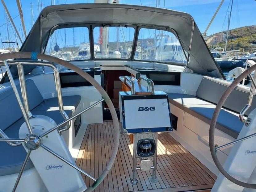 Themisto | Hanse 418