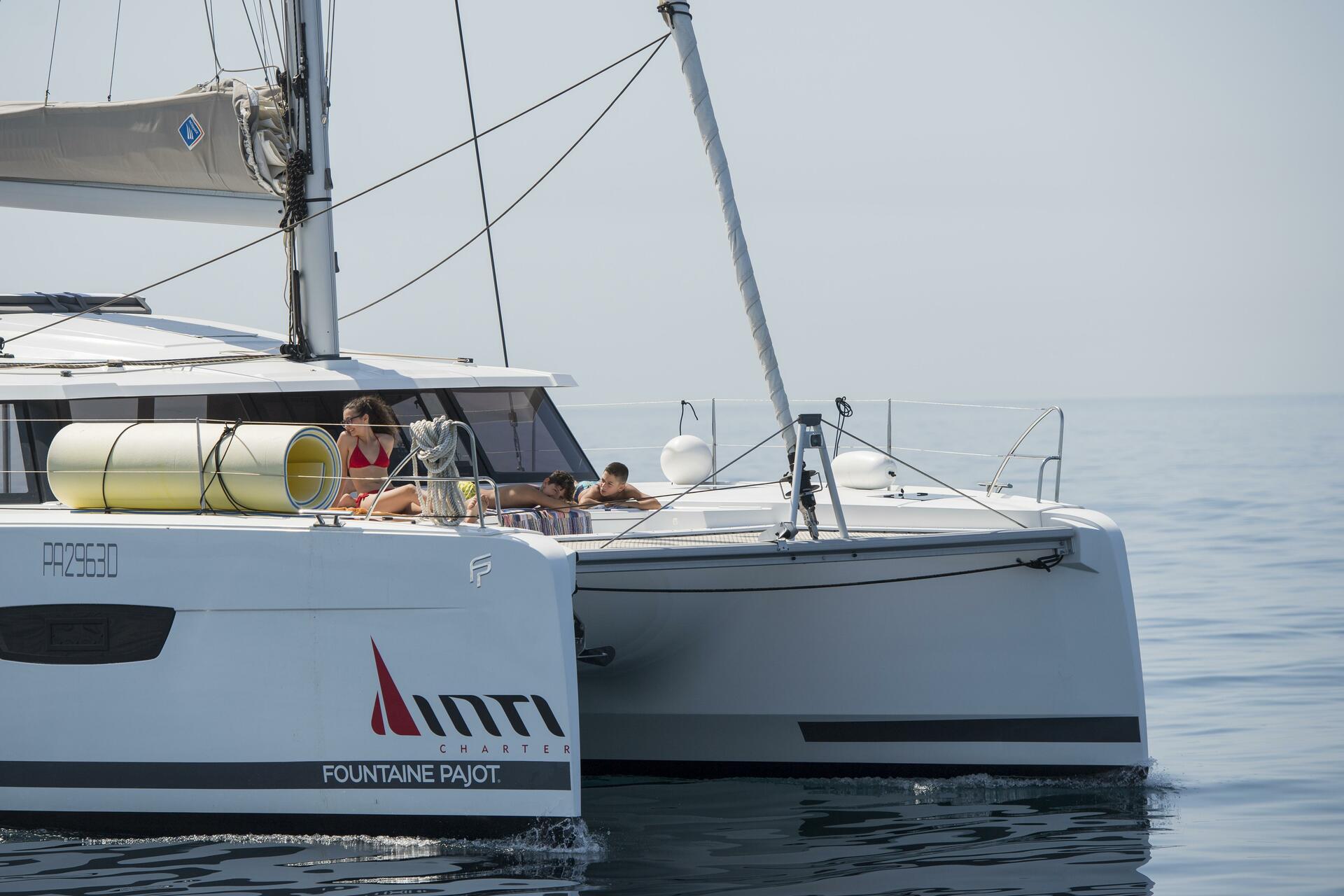 Astrea | Fountaine Pajot Astrea 42