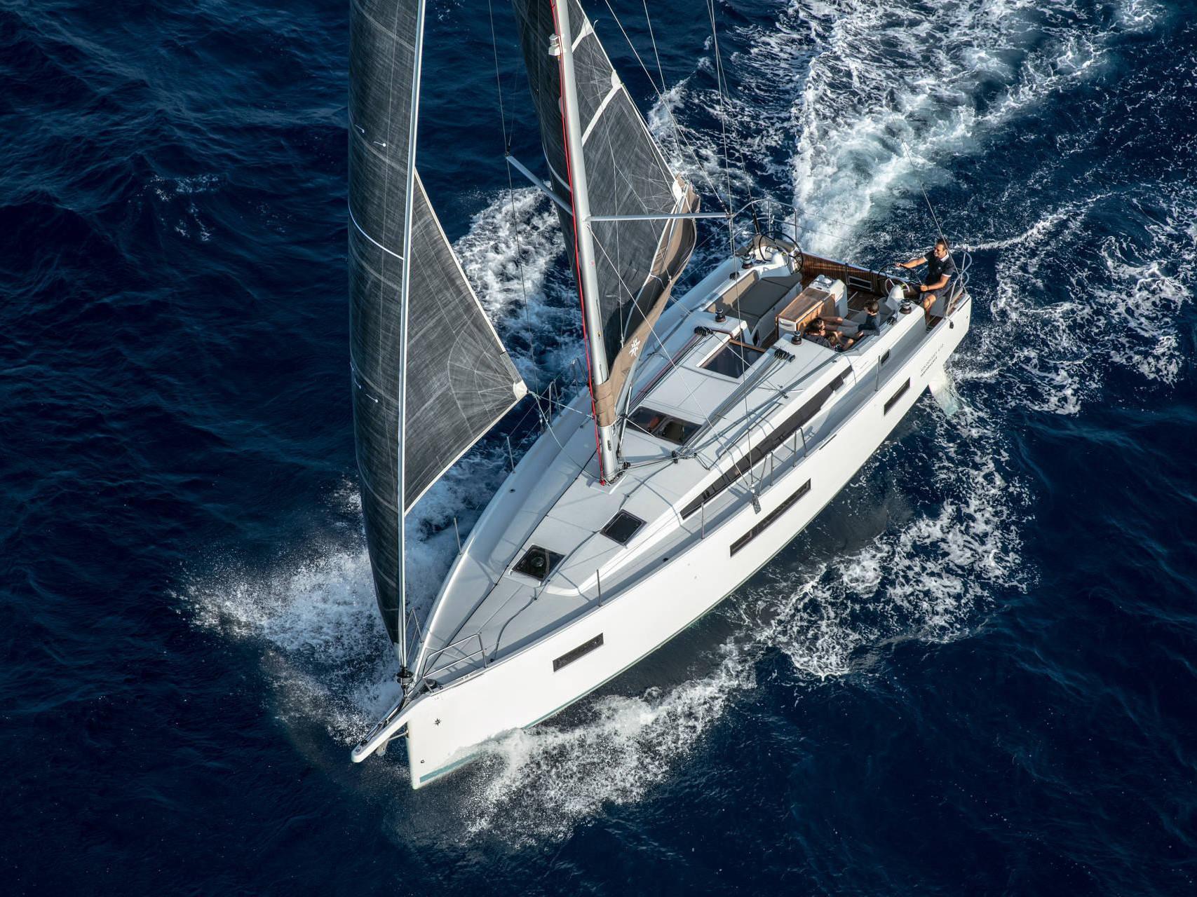 Evelyne | Sun Odyssey 410