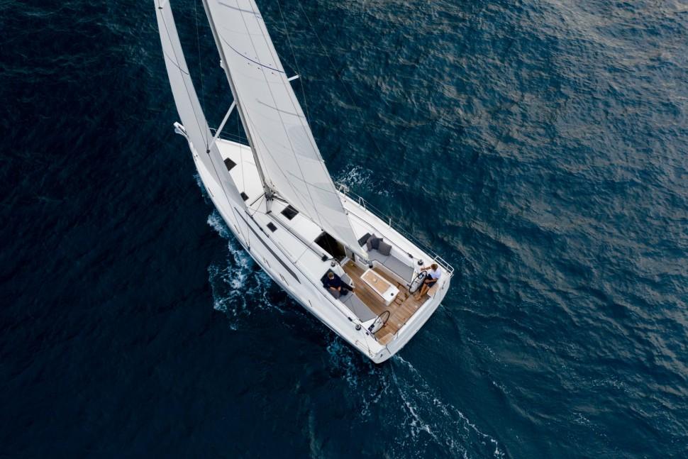 Avra | Oceanis 40.1