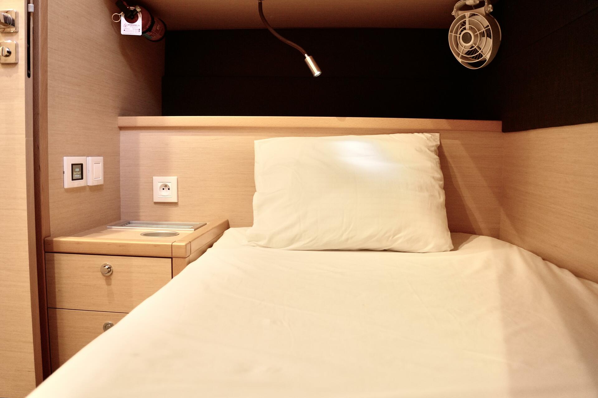 Balthazar | Lagoon 560