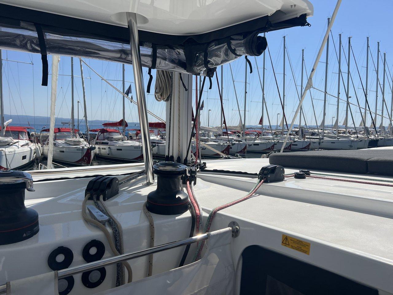 Top Light | Lagoon 42