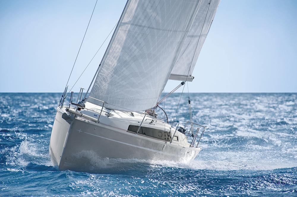 Adria Breeze | Bavaria Cruiser 33