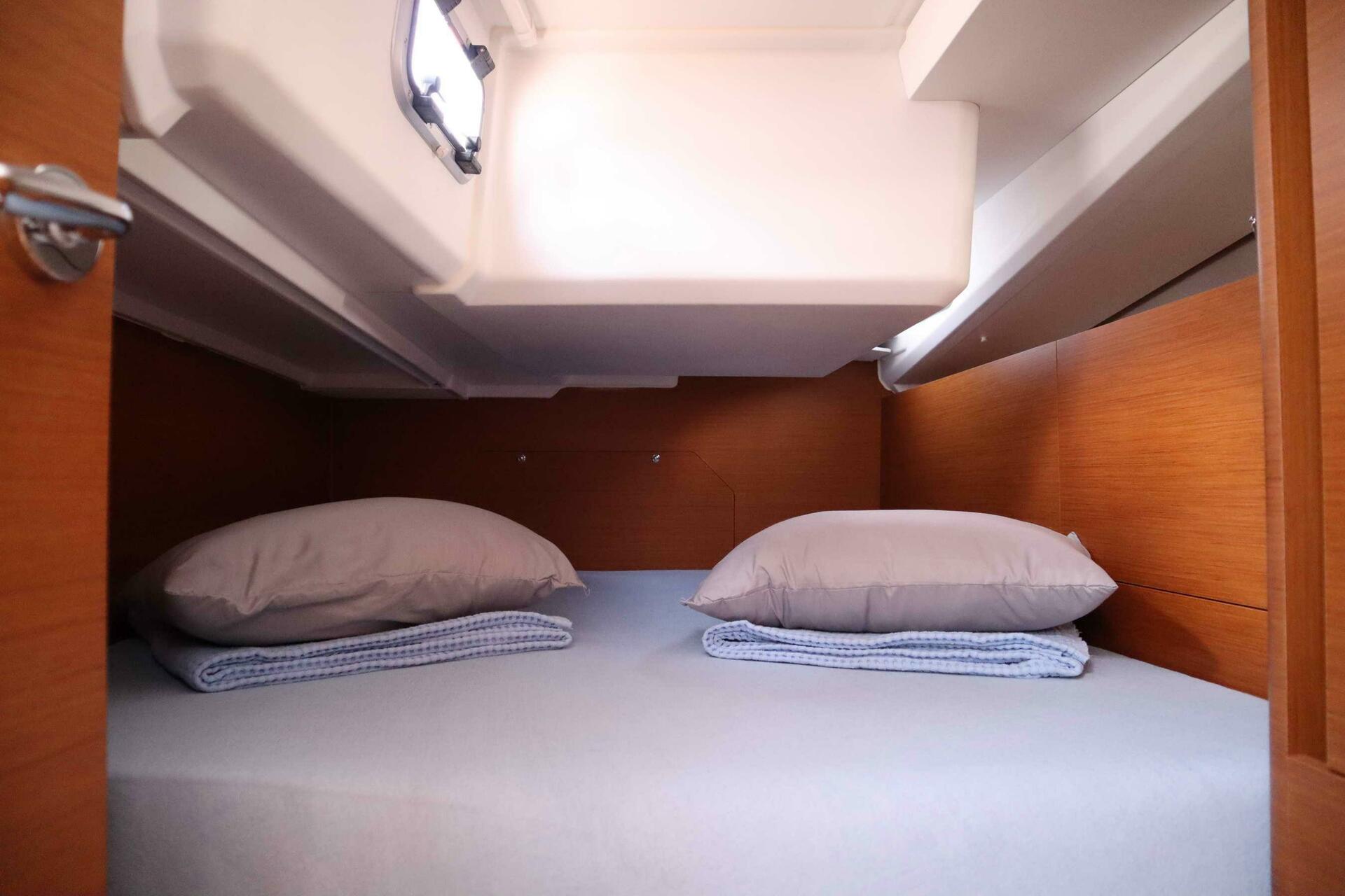 Diamond | Sun Odyssey 440