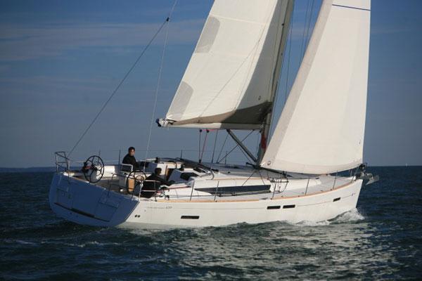 Blue Swan | Sun Odyssey 439