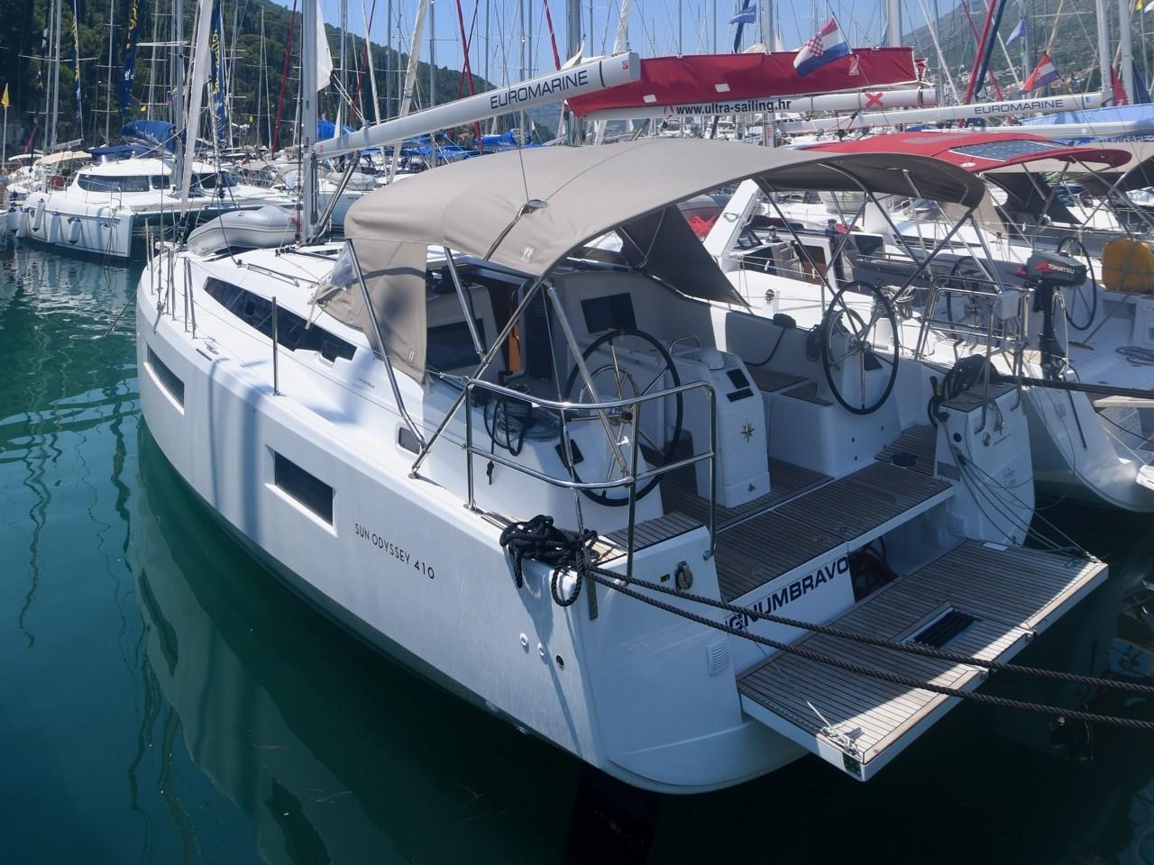 Signum Bravo | Sun Odyssey 410