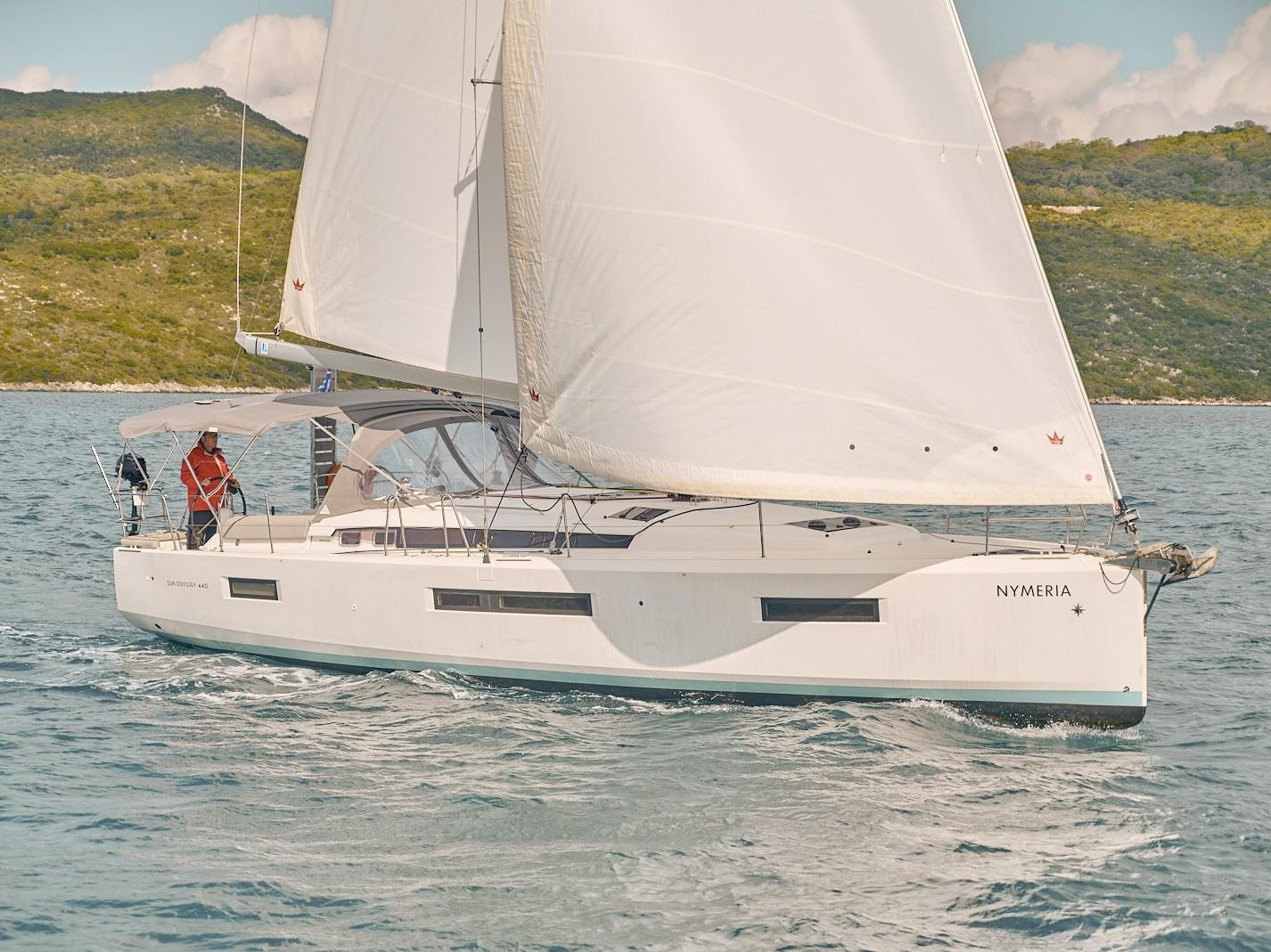 Nymeria | Water-maker, Solar Panel, Teak Cockpit | Sun Odyssey 440