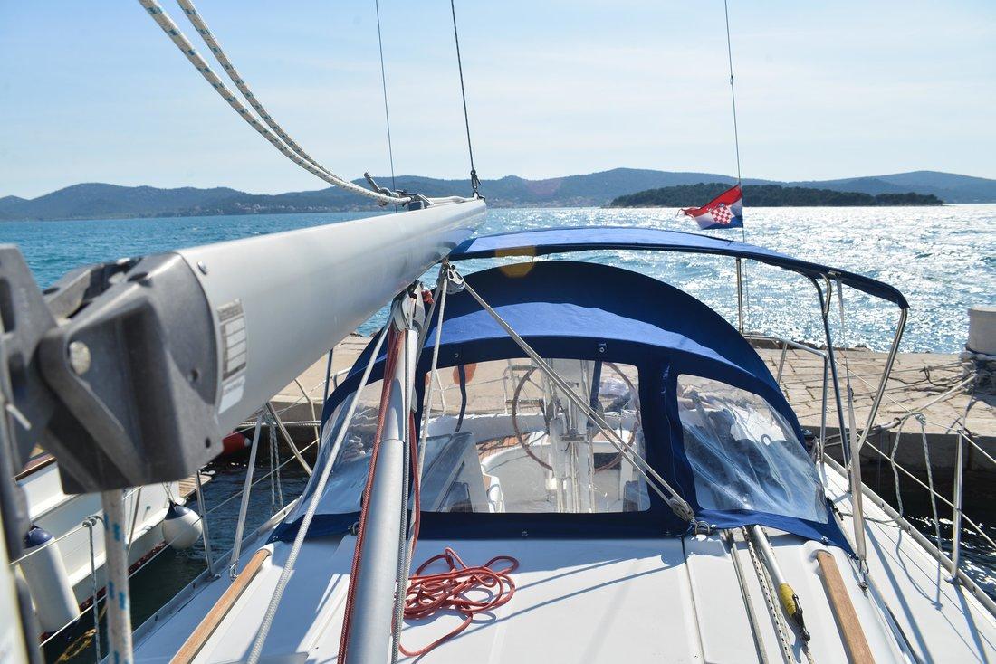 Despina | Oceanis Clipper 323