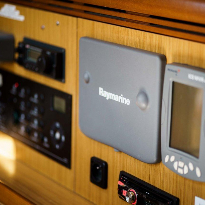 Ema | Sun Odyssey 42i photo 24